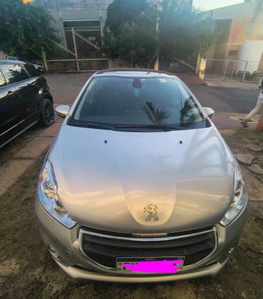 PEUGEOT 208 1.6 GRIFFE 16V FLEX 4P AUTOMÁTICO PEUGEOT 208 1.6 GRIFFE 16V FLEX 4P AUTOMÁTICO